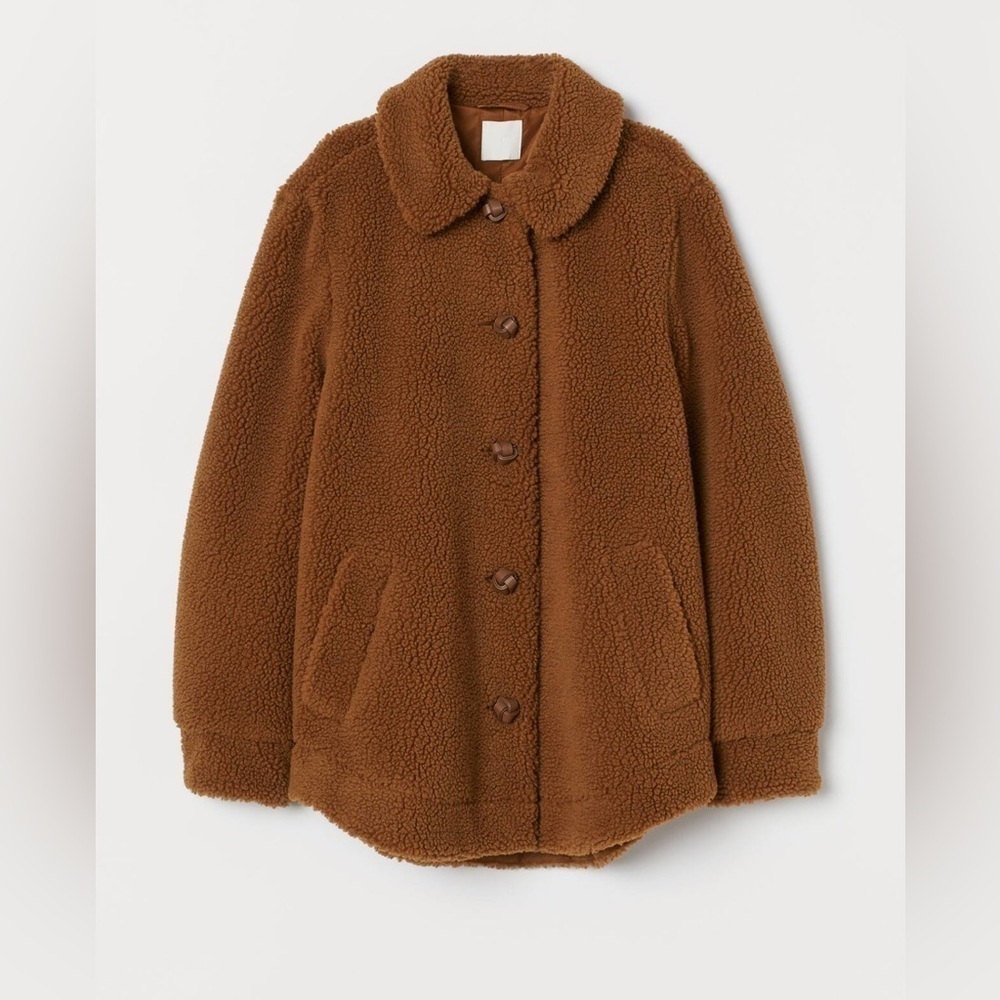 NWT - H&M Teddy coat in size 2. Oversized. P2P 20.5”